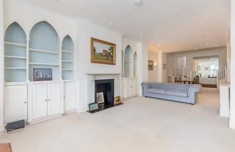 Click the photo for more details of Cowes, Isle of Wight