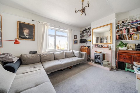Click the photo for more details of Faringdon Road, Stanford In The Vale, Faringdon