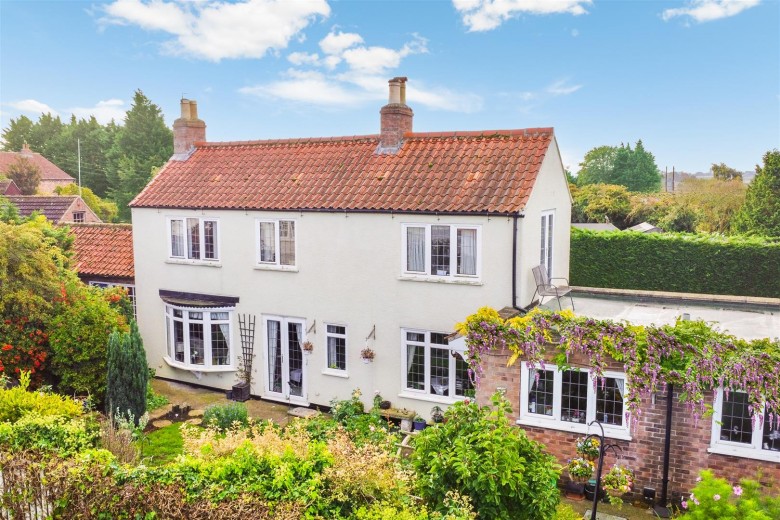 Click the photo for more details of Main Street, Foston, Grantham