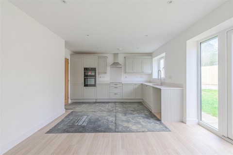 Click the photo for more details of Forest Road, Coalville, LE67