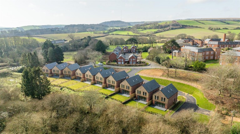 Images for Off Sandy Lane, Gatcombe, Nr Newport