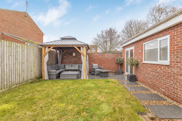 Images for Honeysuckle Close, Red Lodge