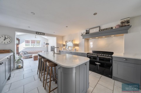 Click the photo for more details of Brook Lane, Peckleton, Leicestershire