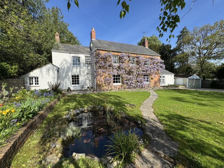 Click the photo for more details of Hatch Beauchamp, Taunton