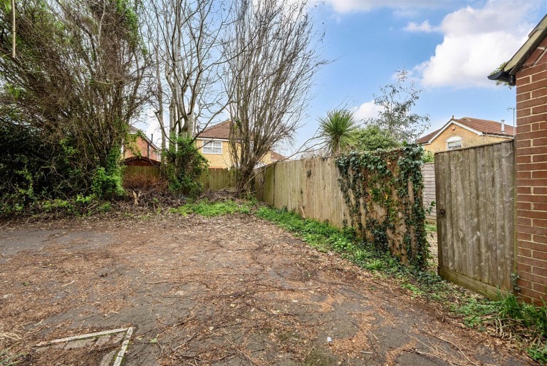 Images for Showell Park, Staplegrove, Taunton