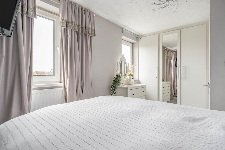 Images for Buntings Crescent, Burwell