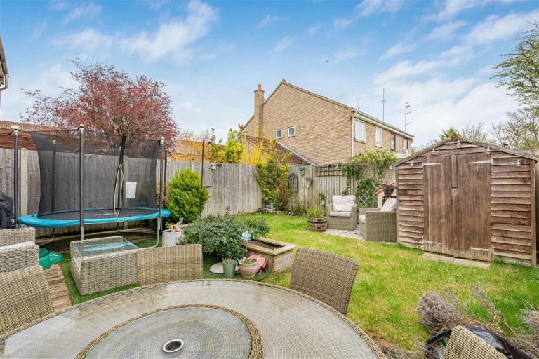 Images for Buntings Crescent, Burwell