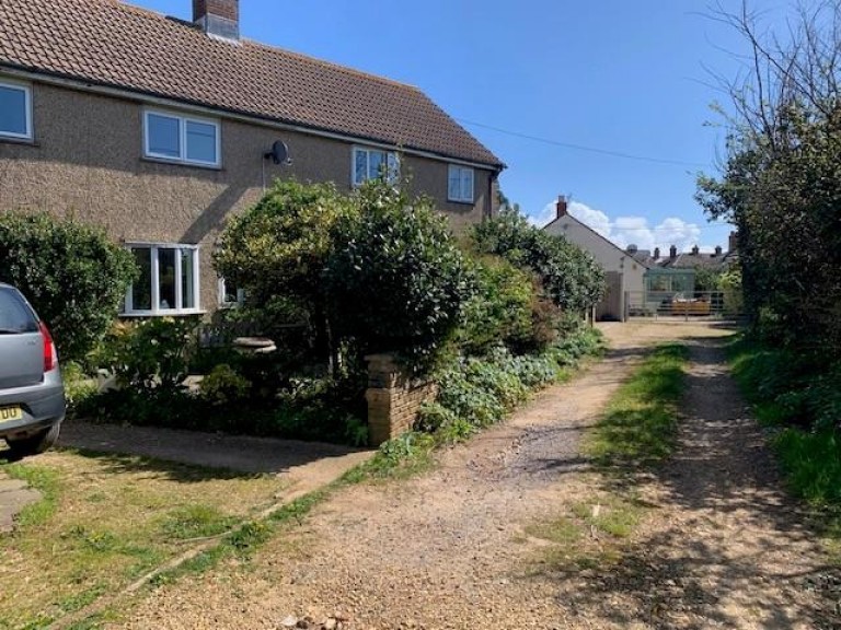 Images for Richmond Meade, Freshwater, Isle of Wight