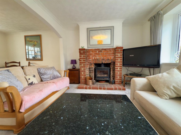 Images for Richmond Meade, Freshwater, Isle of Wight