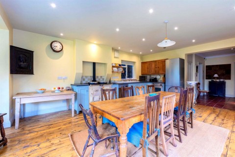 Click the photo for more details of Stoke Row Road, Peppard Common