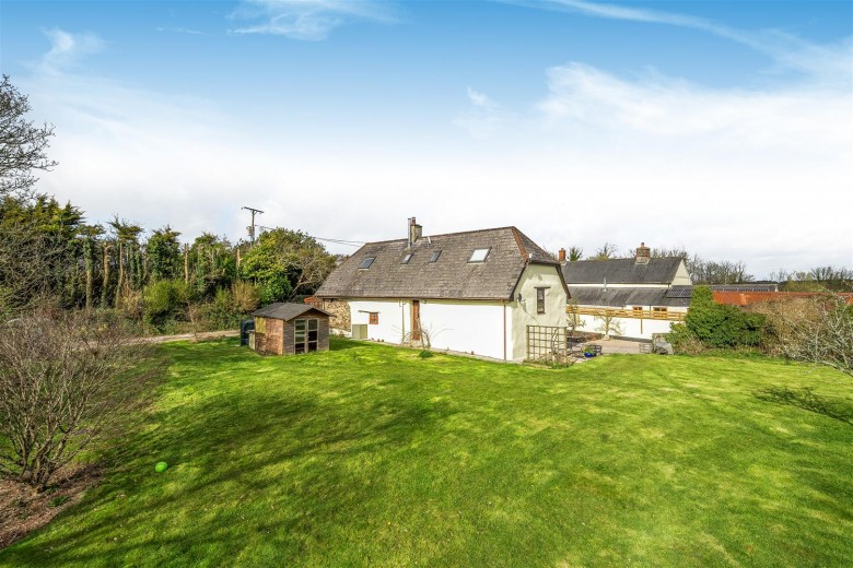 Click the photo for more details of Ashwater, Beaworthy