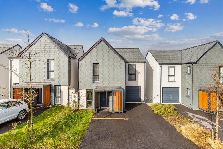 Click the photo for more details of Applegate Way, Kingsbridge