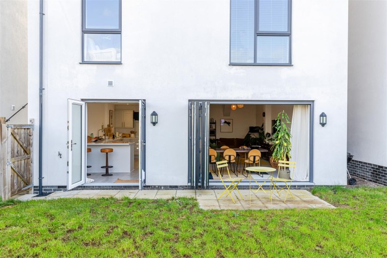 Images for Applegate Way, Kingsbridge