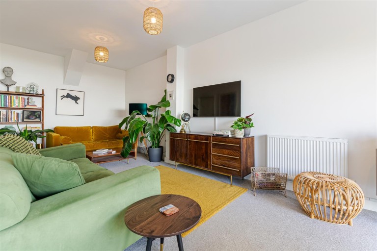 Images for Applegate Way, Kingsbridge