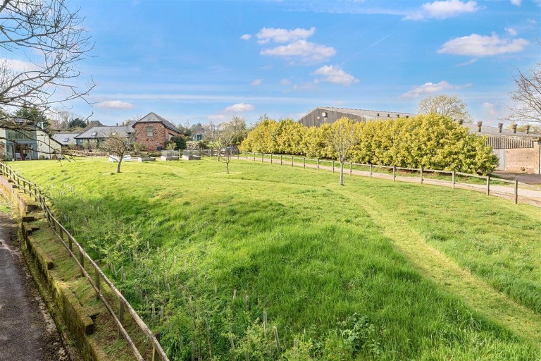 Images for Shillingford St. George, Exeter