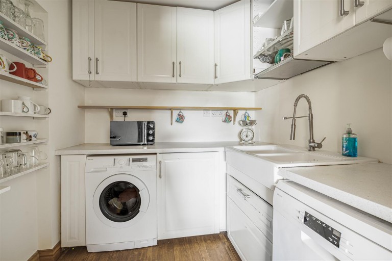 Images for Cuttle Mill Lane, Paulerspury, NN12