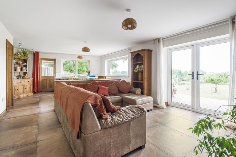 Images for Cuttle Mill Lane, Paulerspury, NN12