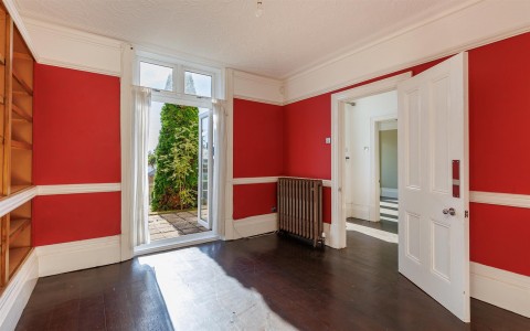 Click the photo for more details of Cowes, Isle of Wight