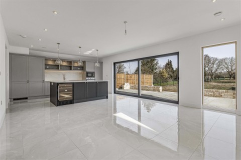 Click the photo for more details of Cambridge Road, Oakington, Cambridge