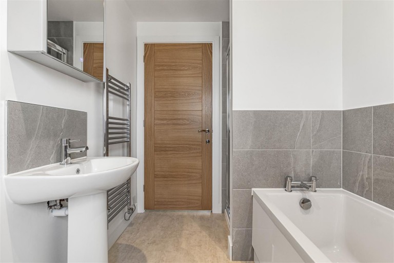 Images for Cambridge Road, Oakington, Cambridge