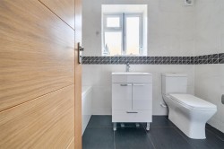 Images for Juniper Hill, NN13