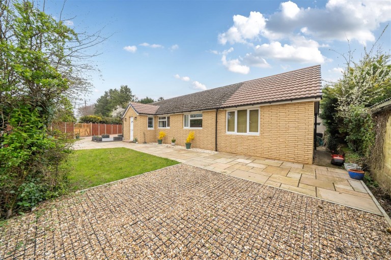 Images for Juniper Hill, NN13