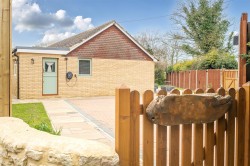 Images for Juniper Hill, NN13