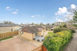 Images for Juniper Hill, NN13