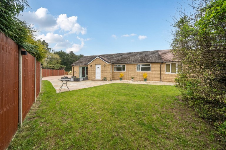 Images for Juniper Hill, NN13