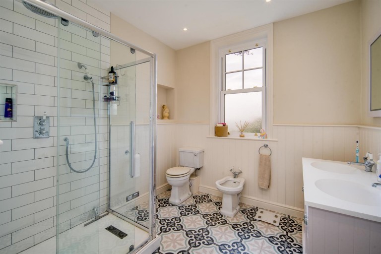 Images for Totland Bay, Isle of wight