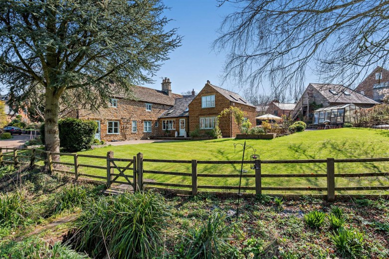 Click the photo for more details of Uppingham Road, East Norton, Leicester