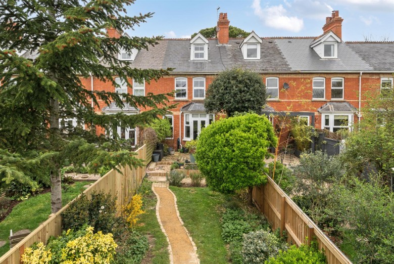 Click the photo for more details of South Villas, Cotford St. Luke, Taunton