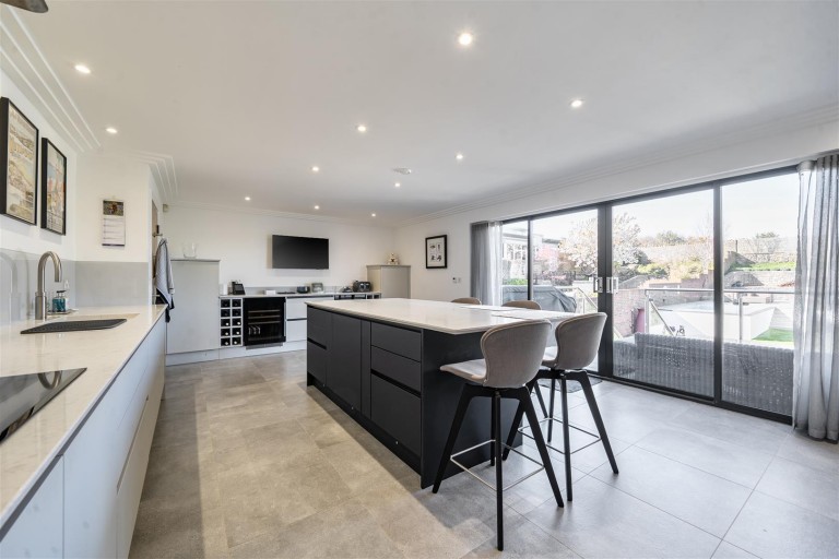 Images for Ocean Wave, Bowleaze Coveway, Weymouth