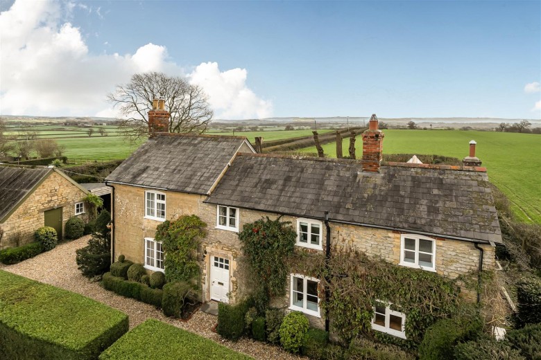 Click the photo for more details of Stalbridge Common, Stalbridge, Sturminster Newton