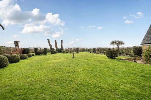 Click the photo for more details of Stalbridge Common, Stalbridge, Sturminster Newton