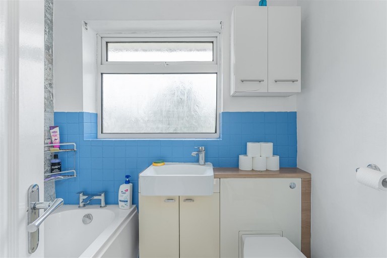 Images for Kingfisher Drive, Banbury