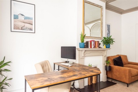 Click the photo for more details of 8 Pound Street, Lyme Regis