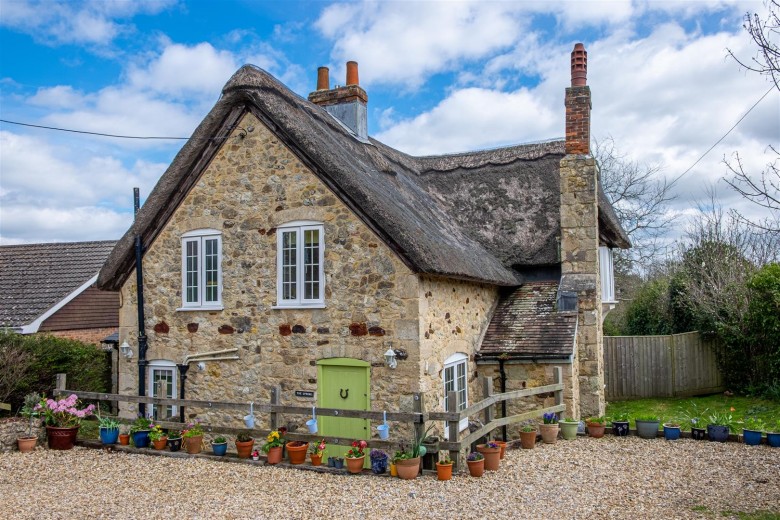 Click the photo for more details of Totland Bay, Isle of Wight