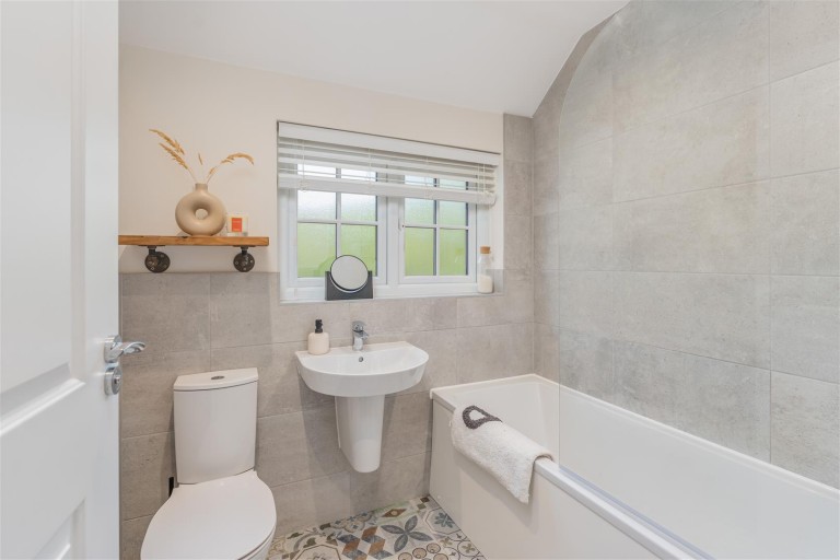 Images for Betts Close, Banbury