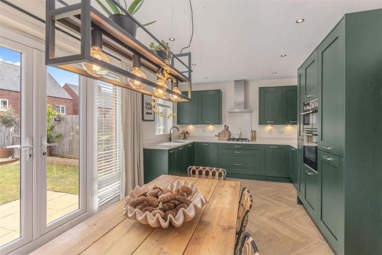 Images for Betts Close, Banbury