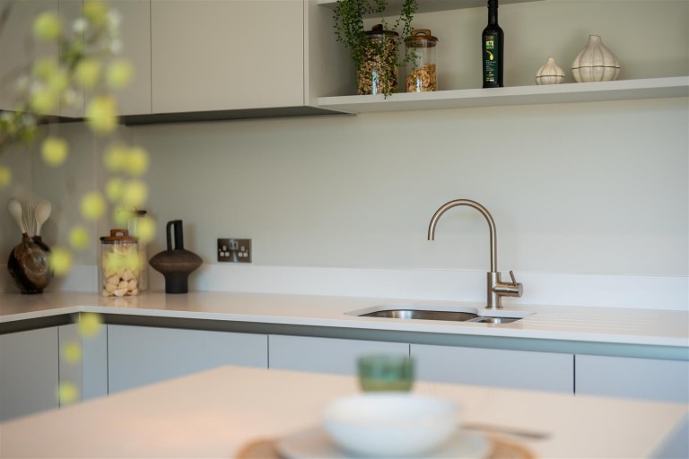 Images for Lee Bay Apartments