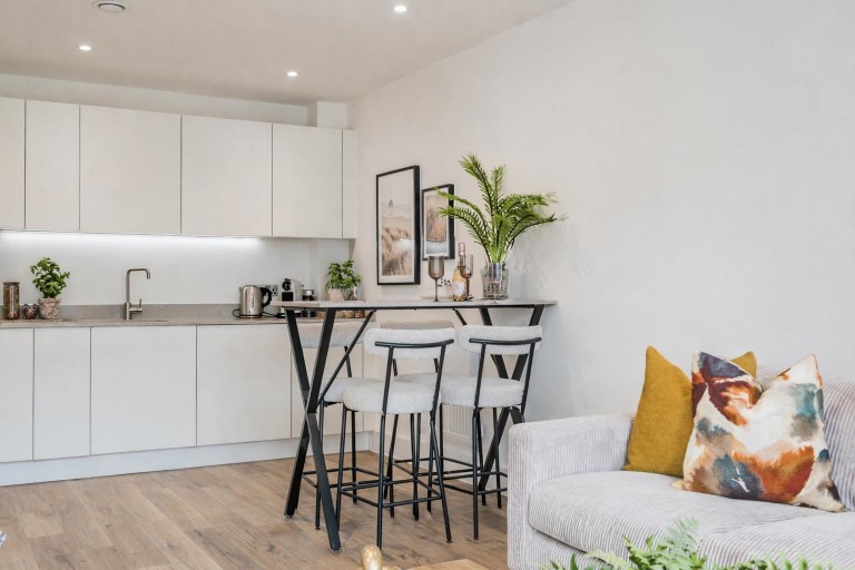 Images for Lee Bay Apartments