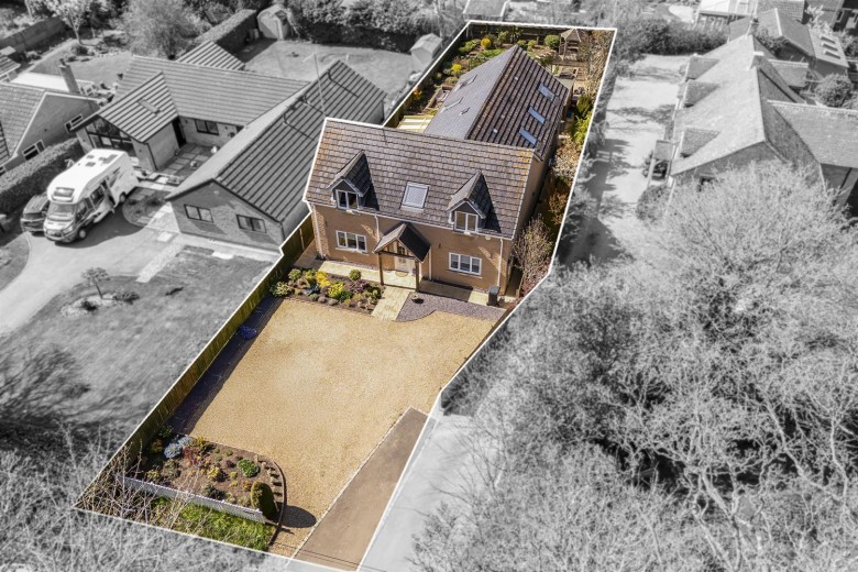 Click the photo for more details of Preston Capes Road, Newnham, Daventry, NN11