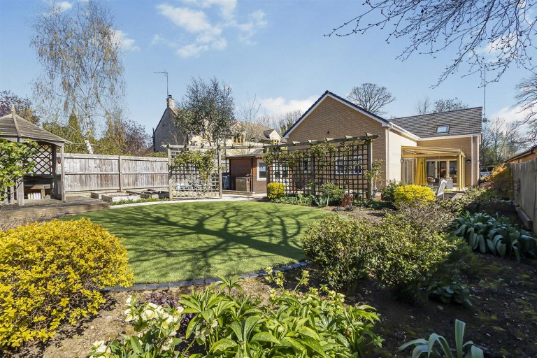 Images for Preston Capes Road, Newnham, Daventry, NN11