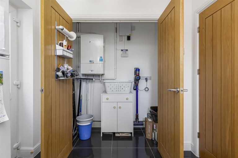 Images for Preston Capes Road, Newnham, Daventry, NN11