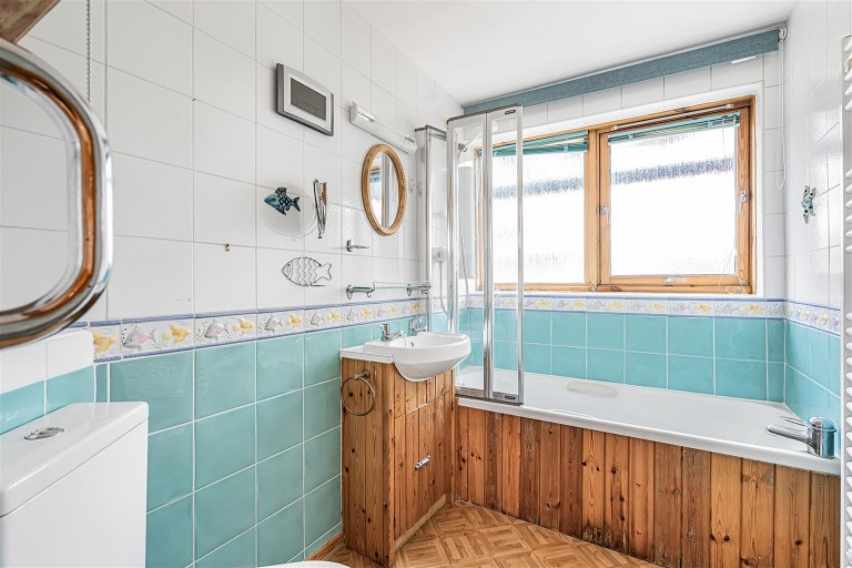 Images for Vicarage Road, Waresley, Sandy