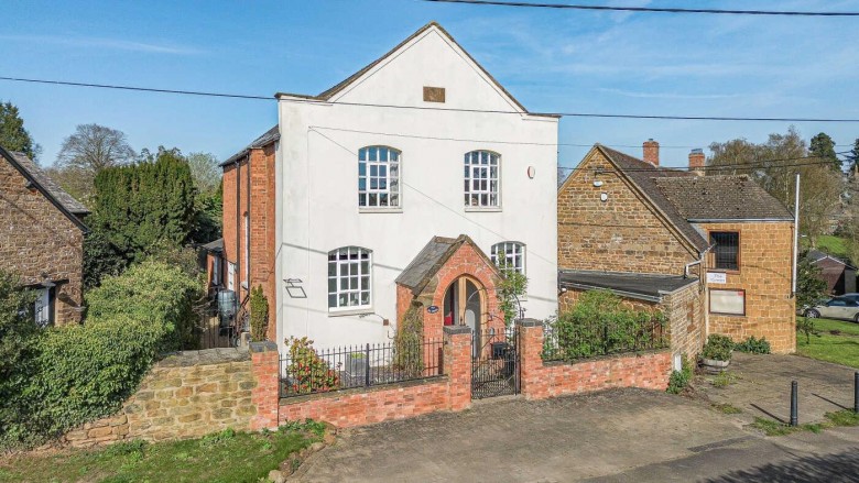 Click the photo for more details of The Green, Byfield, Daventry, NN11