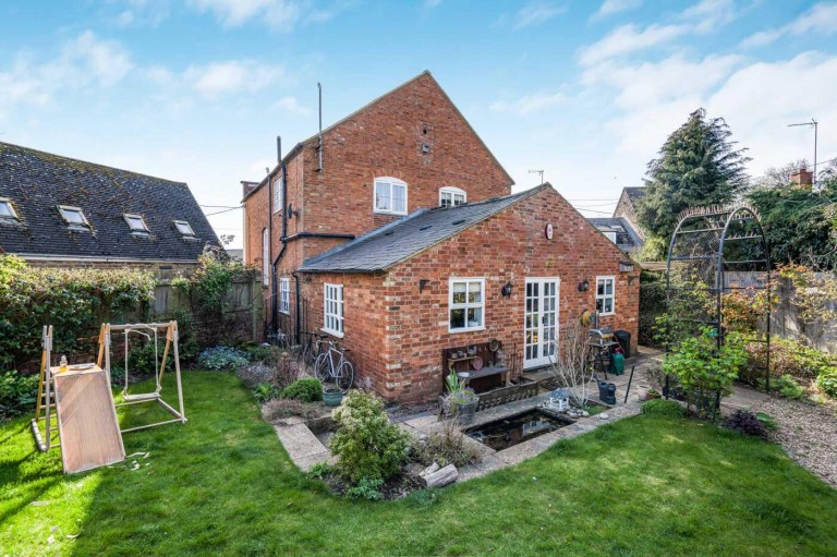 Images for The Green, Byfield, Daventry, NN11