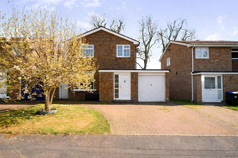 Images for Lady Close, Newnham, NN11