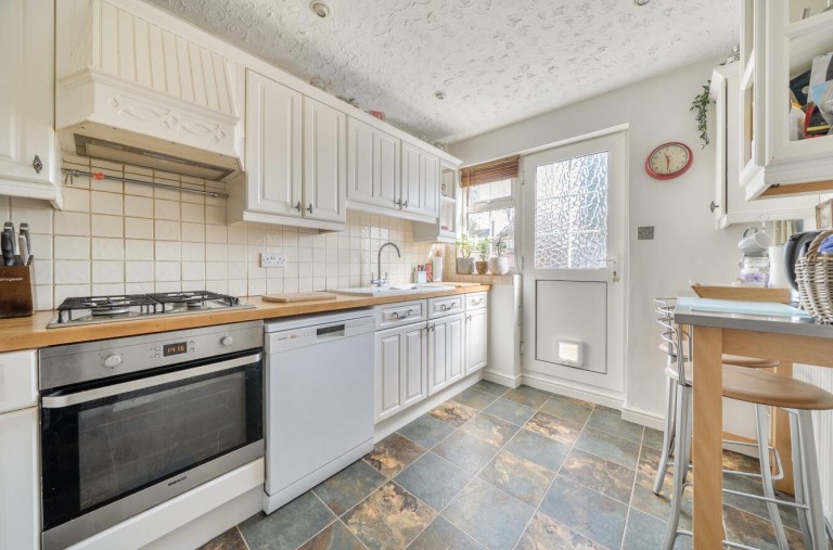 Images for Lady Close, Newnham, NN11